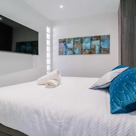 2-br Terrace Sea View Pool Parking 公寓 戛纳