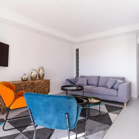 2-br Terrace Sea View Pool Parking 公寓 戛纳