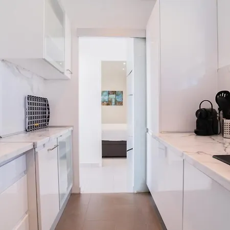 2-br Terrace Sea View Pool Parking 公寓 *